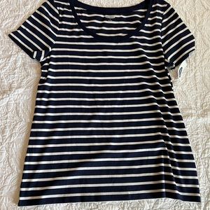 Old Navy top